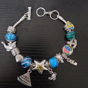 Willabee & Ward August Adventure Charm Toggle Bracelet Size 8 extender beachy